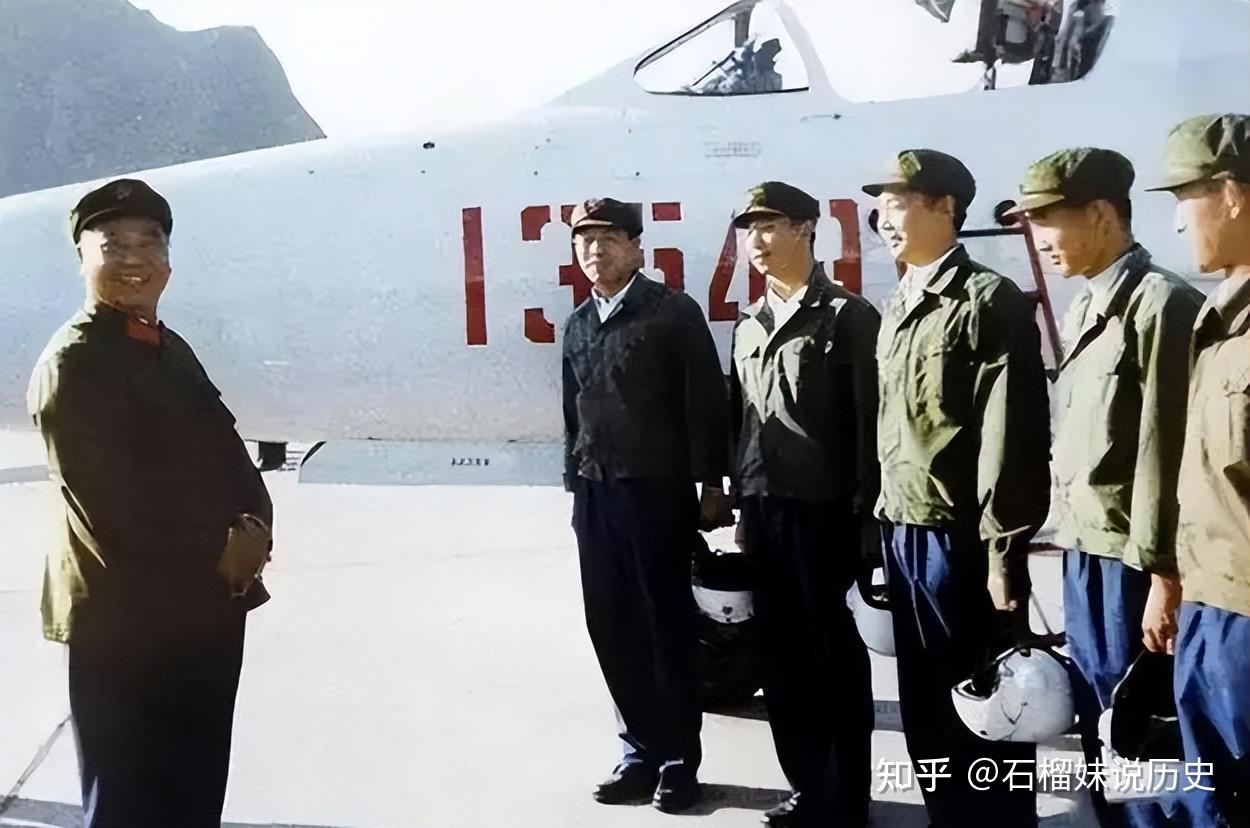 他是空军司令,不满邓公批评要辞职,后被邓工重用!
