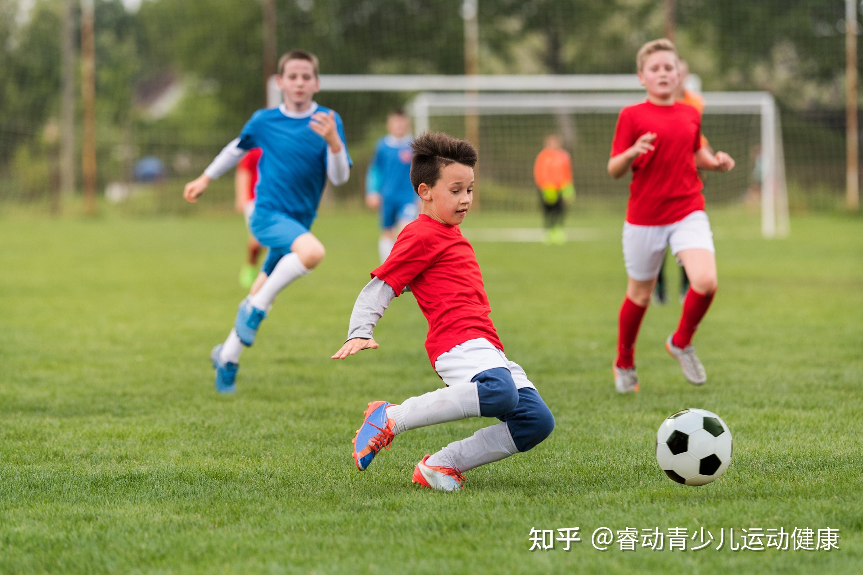 青少年運動過度後膝關節痛小心這種運動損傷