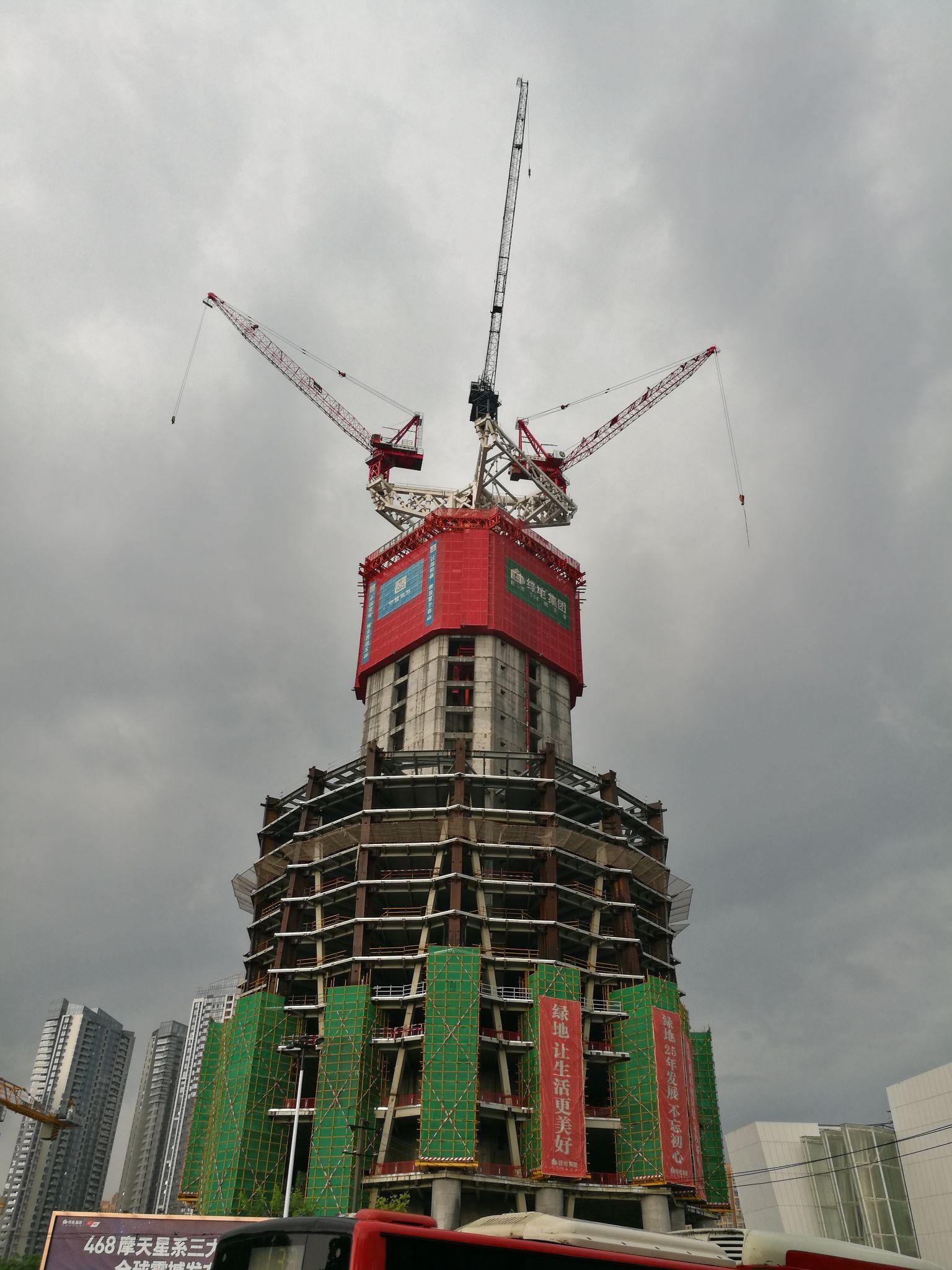 为什么杭州,郑州,成都的经济那么发达,却没有多