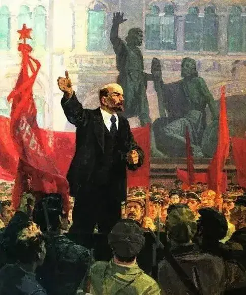 1)苏联建国初期至20世纪30年代中期长达三个世纪的持续武力扩张,使得