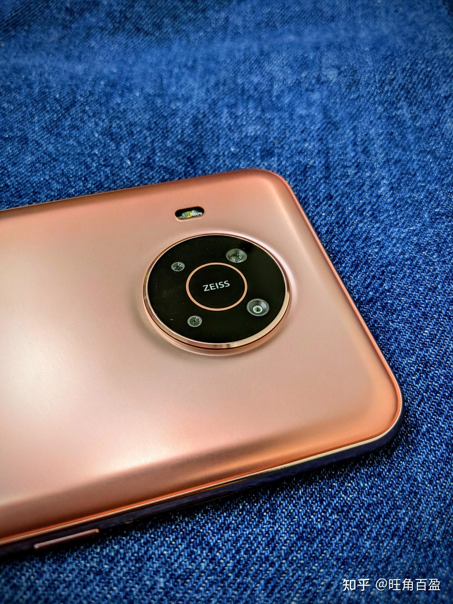 诺基亚x20 有种土豪金的感觉