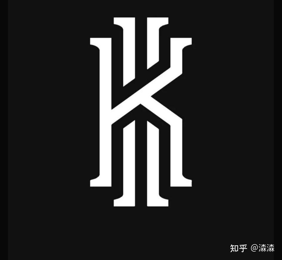 我渐渐发现我们有共同爱好,都喜欢看海贼,都喜欢我索隆大爸,打王者