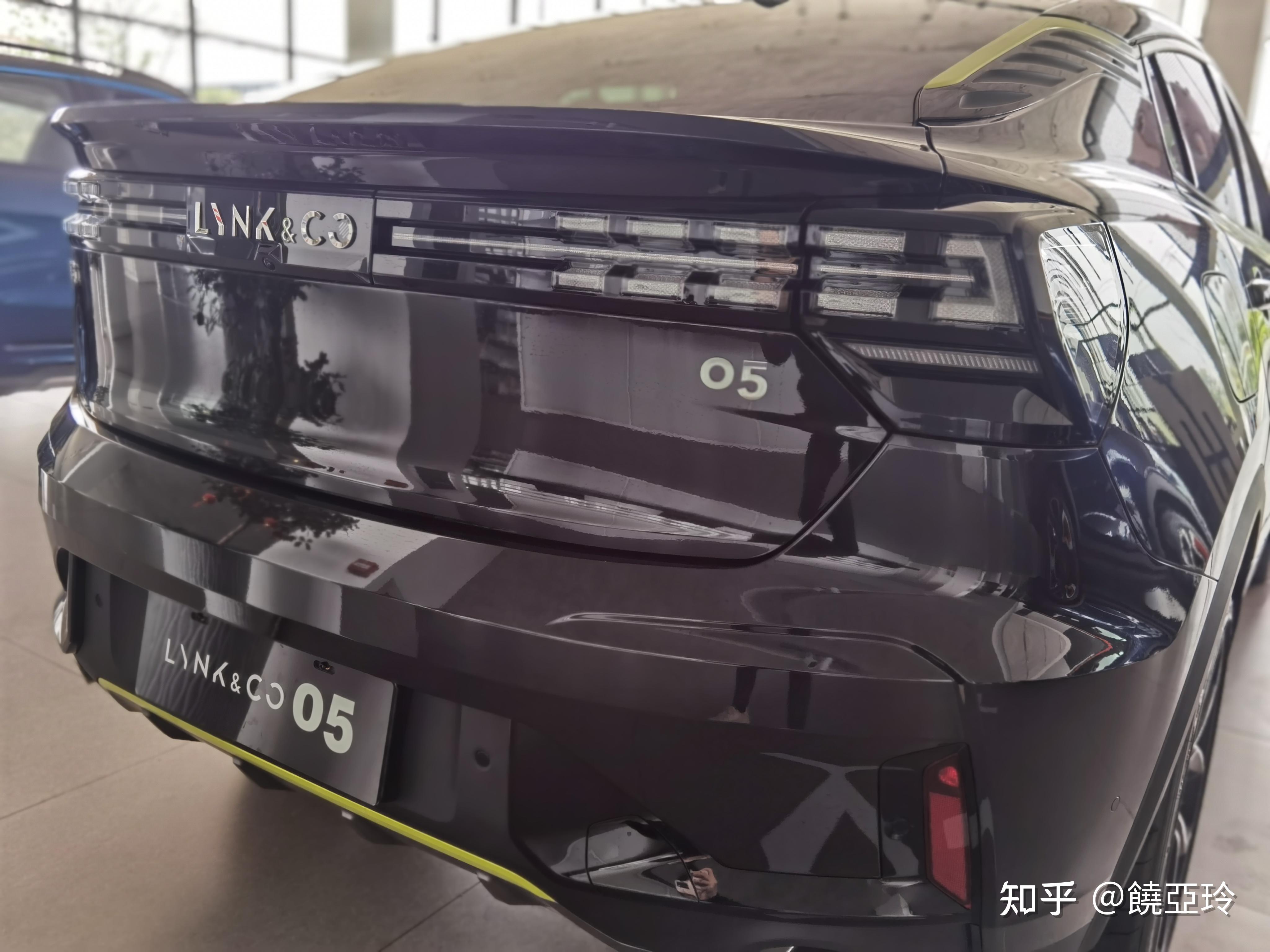 女司机喜提领克05真香