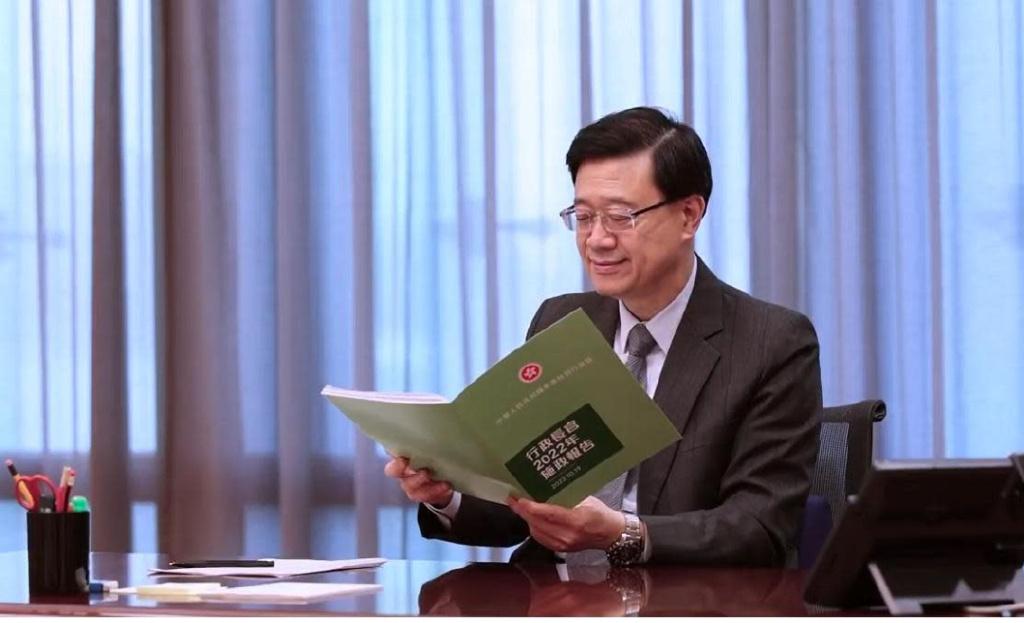 大逆转内地人拯救香港义务教育