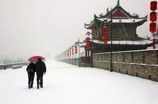 拔牙是一种什么体验?拔牙不镶牙不种牙又是一