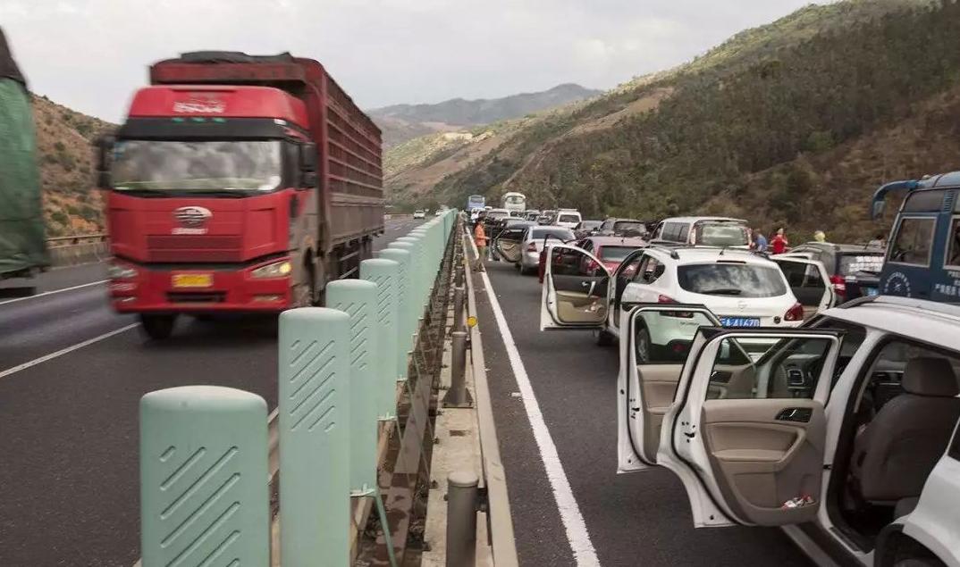 确定了中秋节高速不免费全年就这四个节日高速免费通行