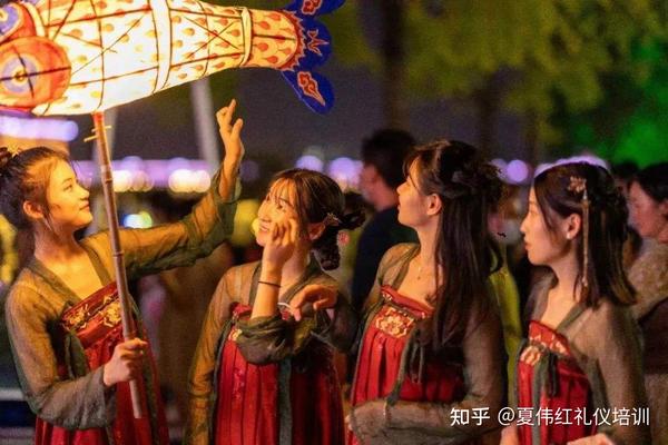 漫谈古礼|祭月神、兔儿爷、走月亮,你所不知的中秋礼俗 - 知乎