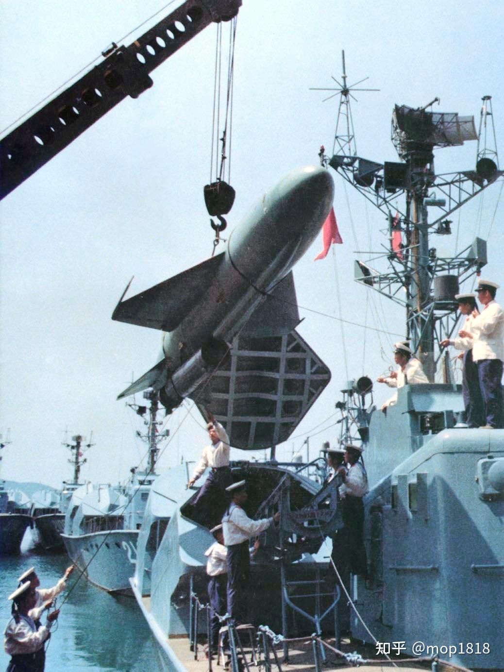 【外网：中英对照】中国海军051型（旅大级）驱逐舰（PLAN Type 051 Luda class Destroyers (1970)） - 知乎