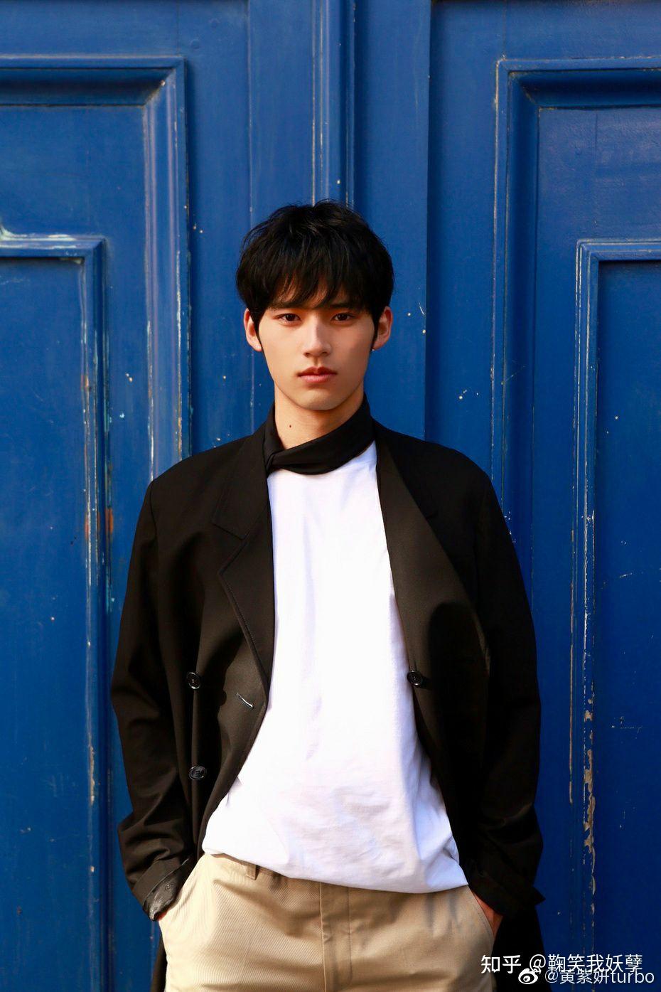 可以分享一下冈田健史的图片吗当壁纸的那种