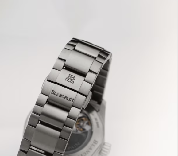 轻盈与力量感并存它是怎么做到的