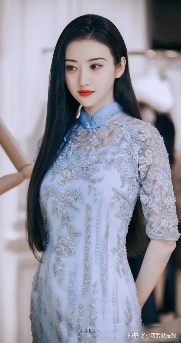 何晋龙解读:人间富贵花景甜颜值解析