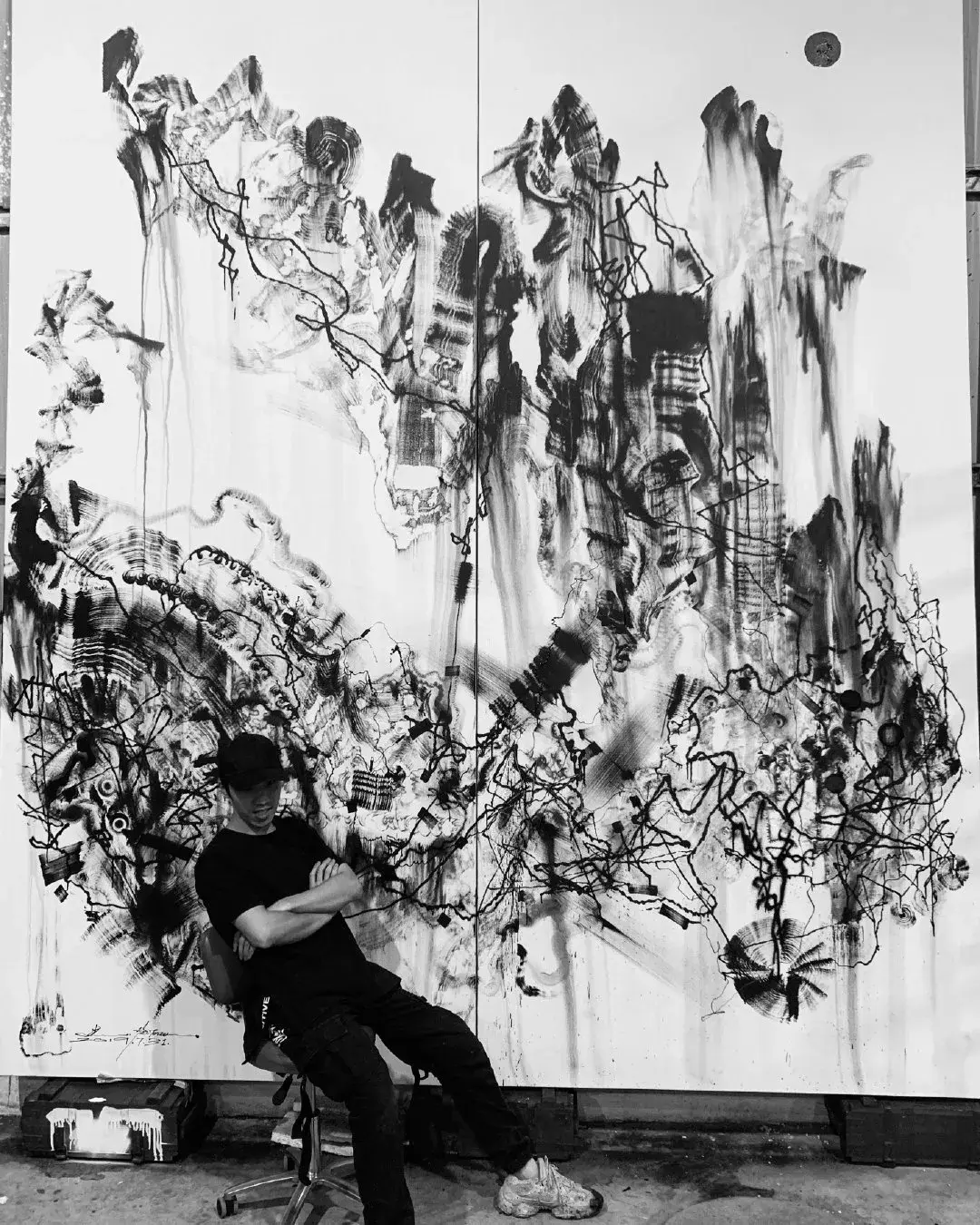 画图男陈英杰将泼墨山水和涂鸦组合令人惊艳