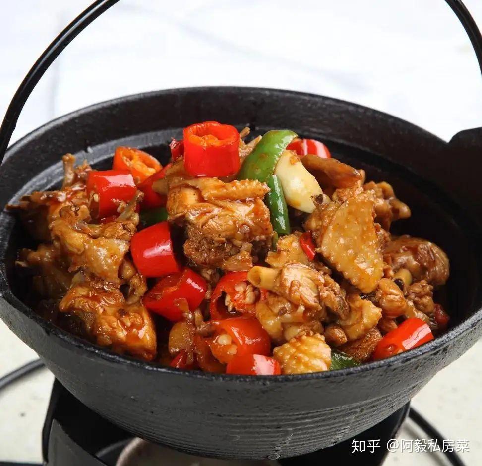 干锅鸡块味美鲜香好吃又下饭