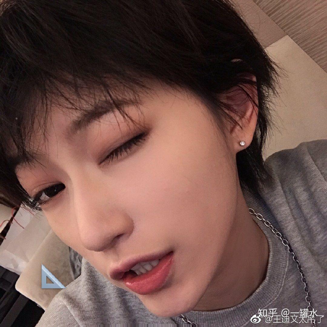 你身边有没有特别帅的女生帅炸天的那种