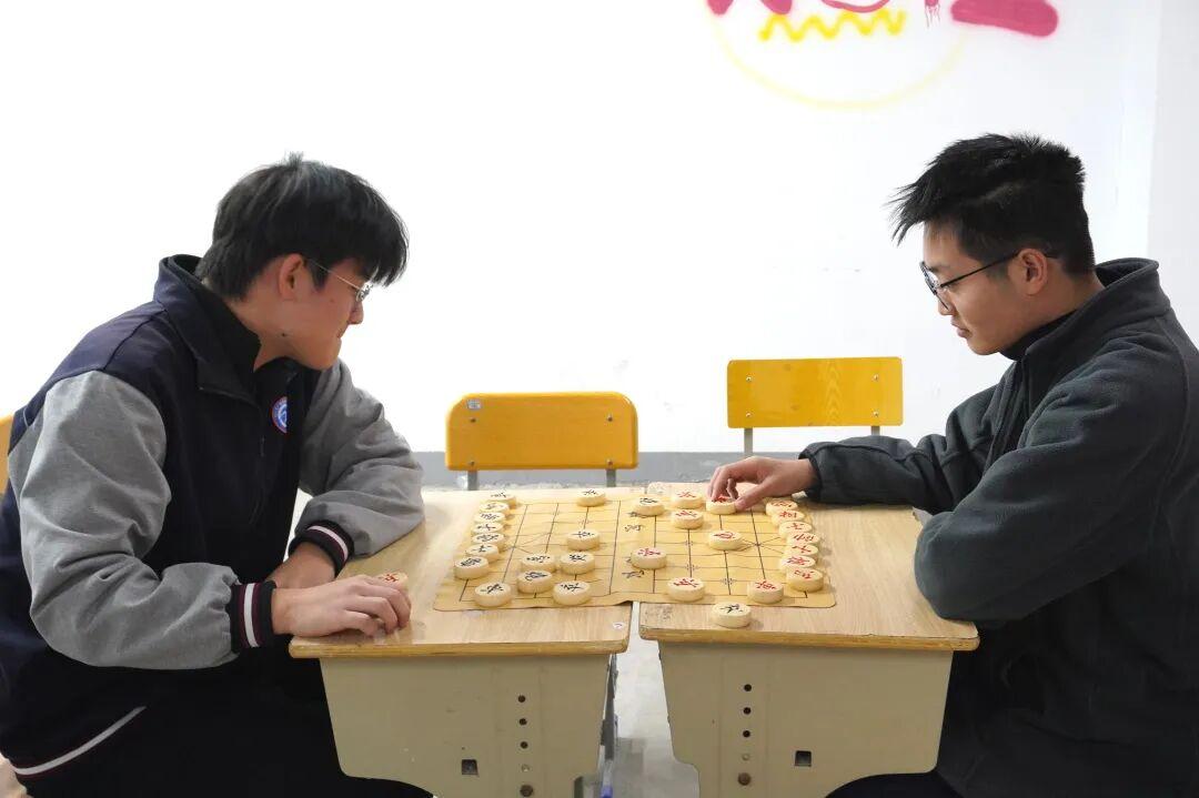 浙江省广播电视中等专业学校塘栖校区象棋、五子棋大赛顺利举行