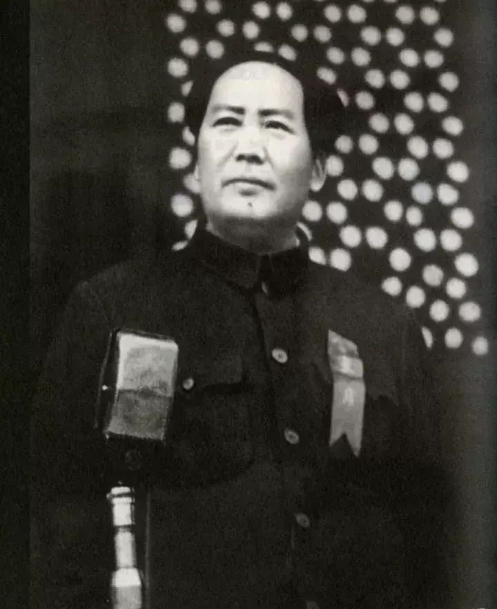毛泽东唯一的私人女摄影师丨侯波 - 知乎