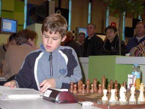 喜欢或陪娃学习国际象棋的朋友们,欢迎关注我的微信公众号:国际象棋