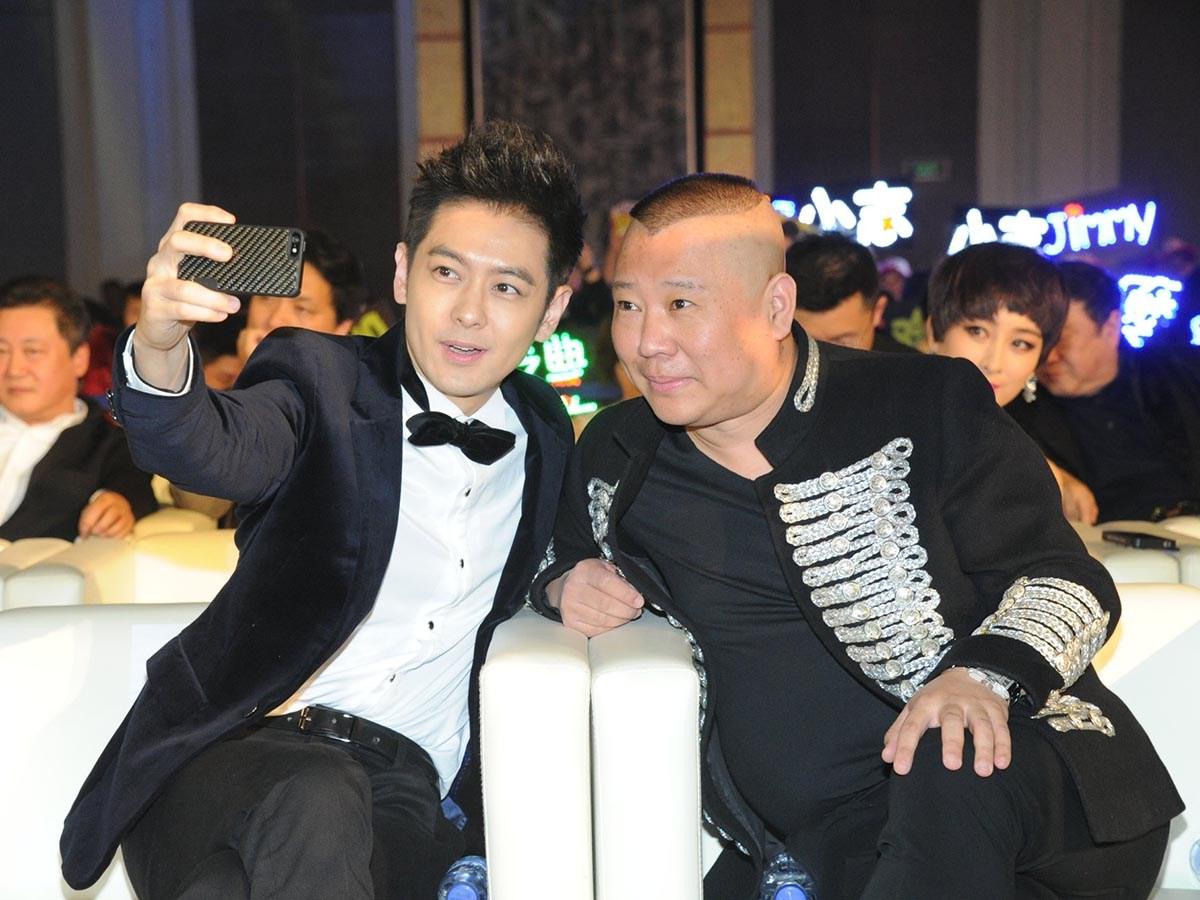 这你敢信郭德纲就比林志颖大一岁还敢在朋友圈争夺熬夜冠军吗