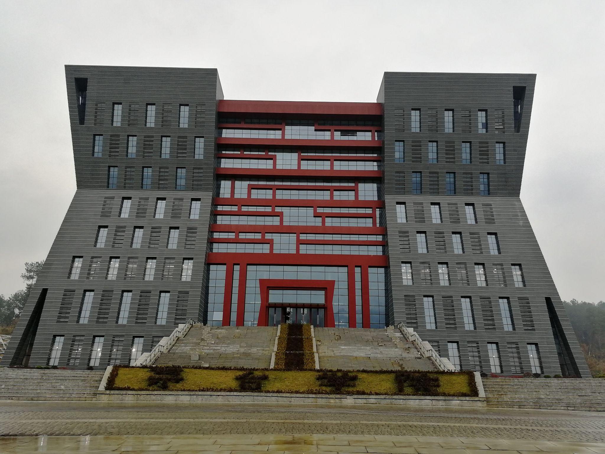 给18级小可爱们的茅台学院攻略