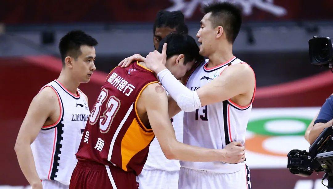 太窒息了吴前48分一战封神直接跟郭艾伦干起来比神仙打架还神啊