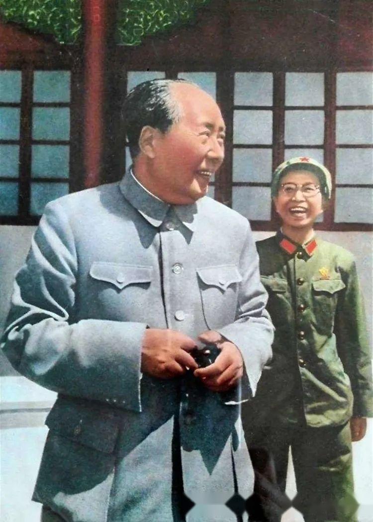 珍贵老照片:毛泽东与江青的珍贵合影 - 知乎