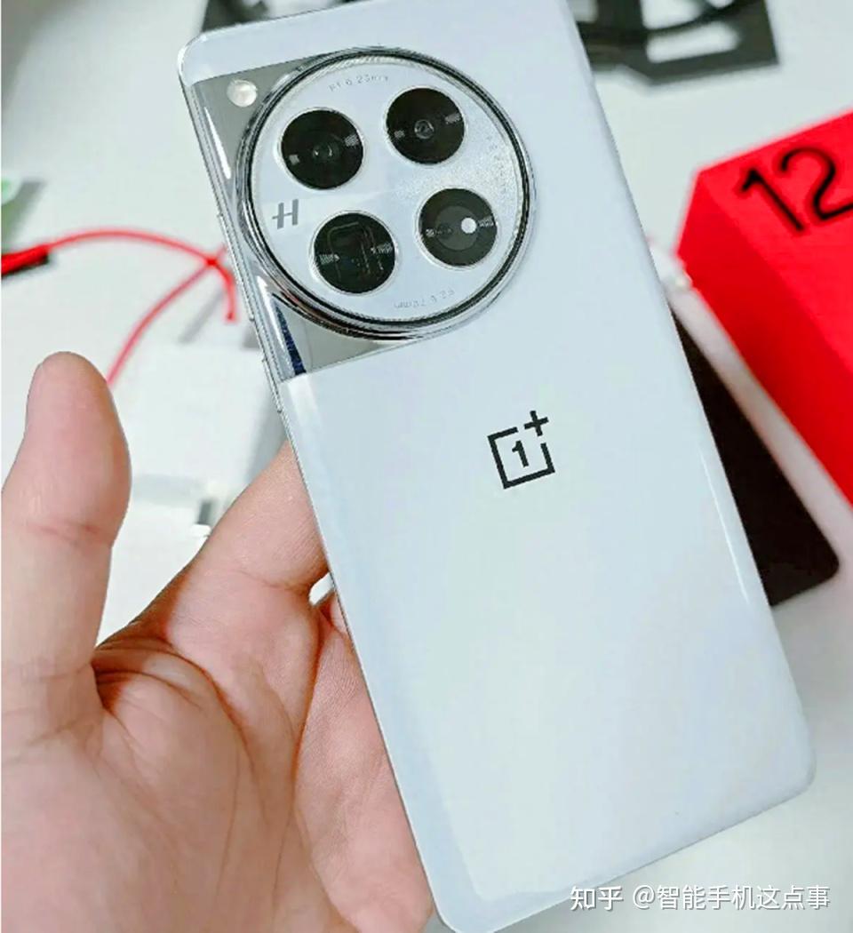 小米15和一加13均再次被确认模组排列创新超声波也没缺席