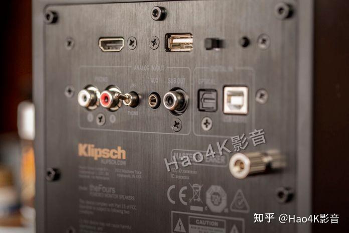 无线音箱的设计与无源音箱相比,无线音箱外形一般随性,形状曲线更加