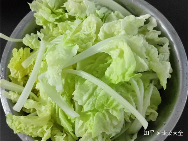 酸辣白菜的做法家常窍门 v2-874b56b2f3093951985cc4ffd7939979_r.jpg
