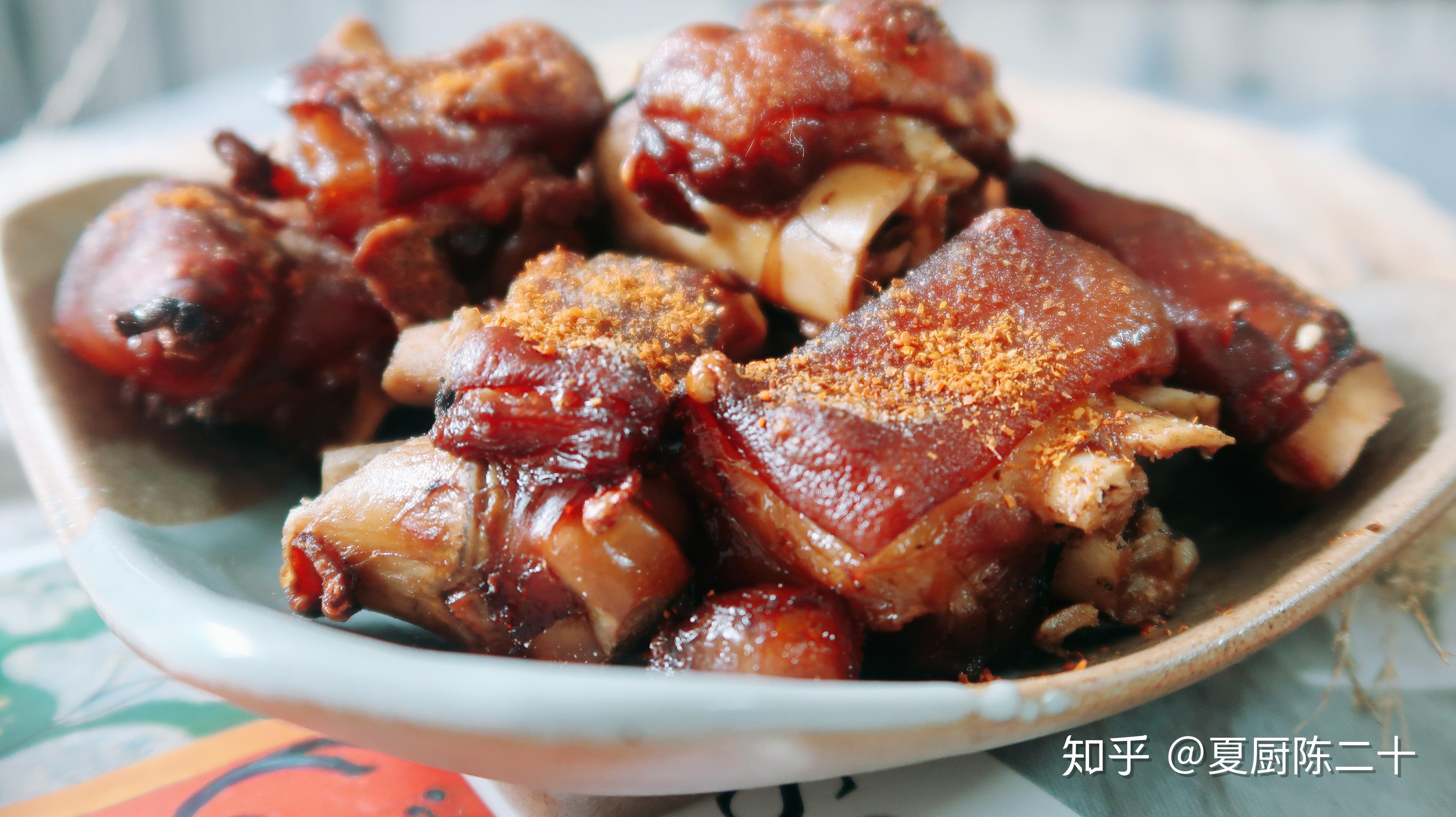 在家里怎么做烤猪蹄 v2-875664ca20f2ce9dde200006e1f313e1_r.jpg
