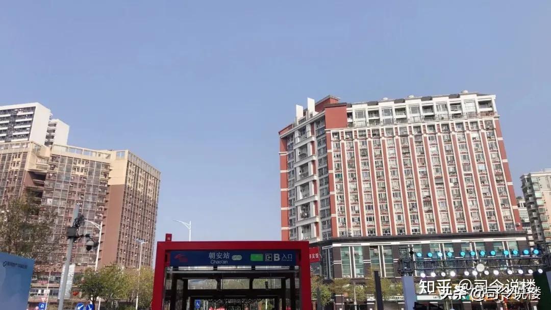 坐标朝安地铁站上,首入佛山的深圳星河云颂府,今日开放销售中心.