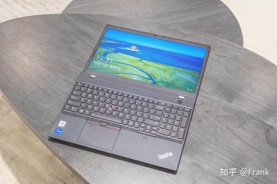 稳重高性能的生产力工具thinkpadp15v