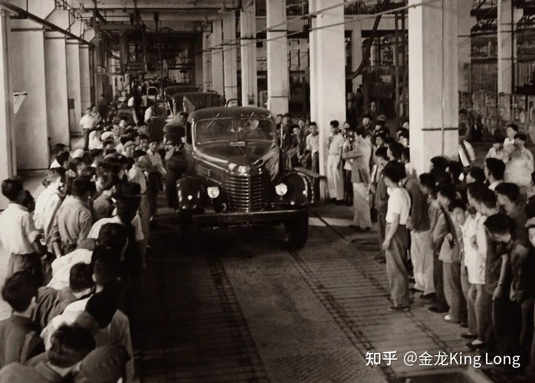 金龙客车:承载七十载汽车工业荣光 书写中国自主客车驶向全球的强国答卷