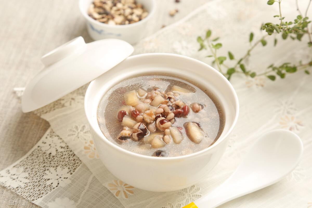 这时候可以多吃一些养肾的食物,比如山药,肉苁蓉.