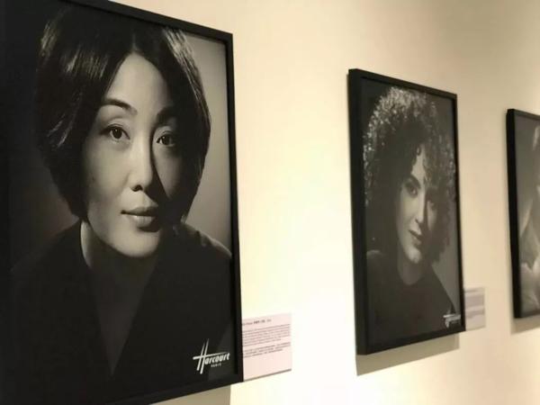 摄影展&分享会 | 巴黎雅顾工作室:法语世界的女性肖像 - 知乎