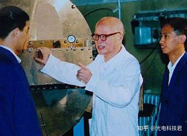 王淦昌：三次与诺贝奖擦肩而过，17年隐姓埋名，只为“以身许国” - 知乎