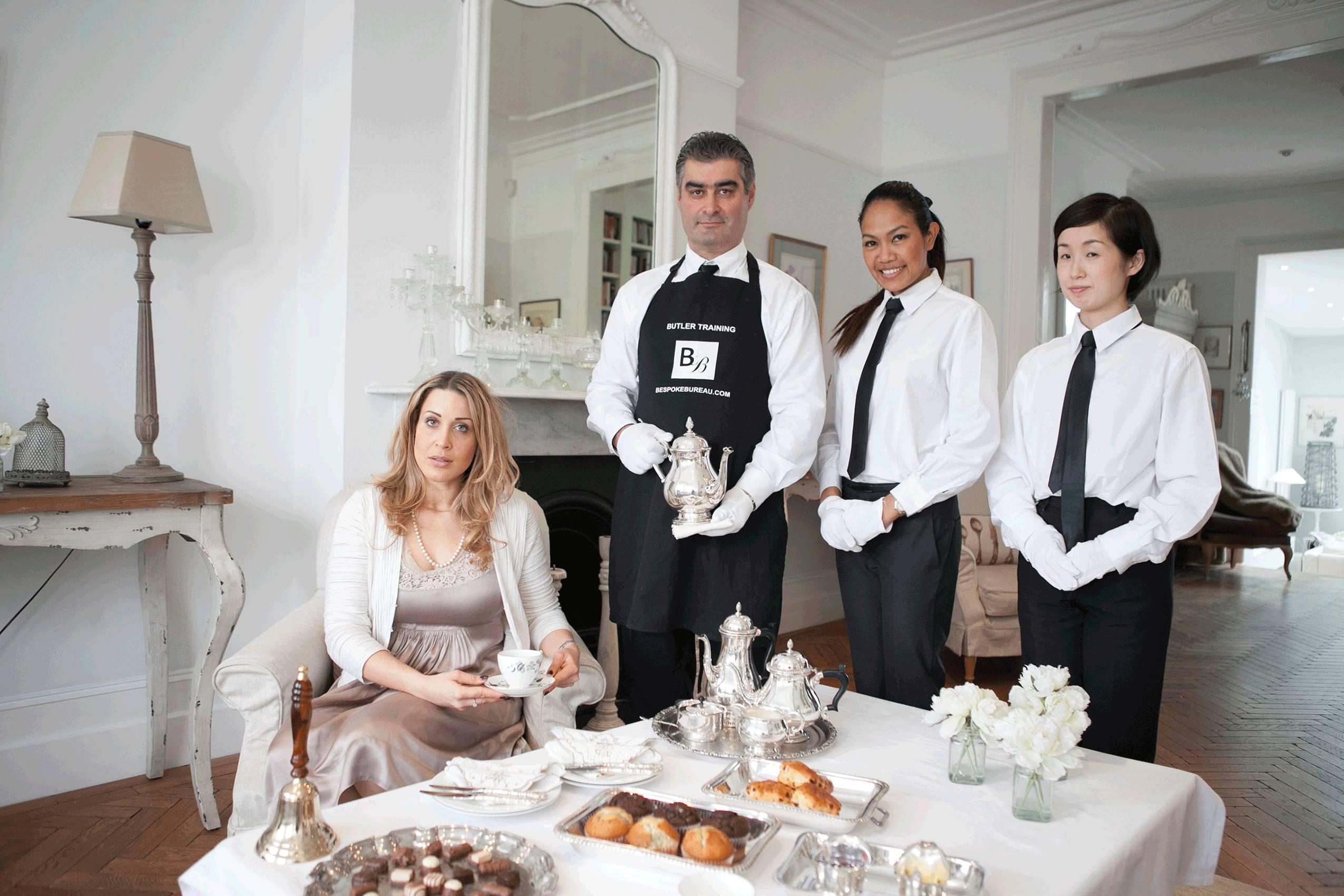 be a billionaire - 亿万富翁的有钱人生」,通过采访各行各业服务于