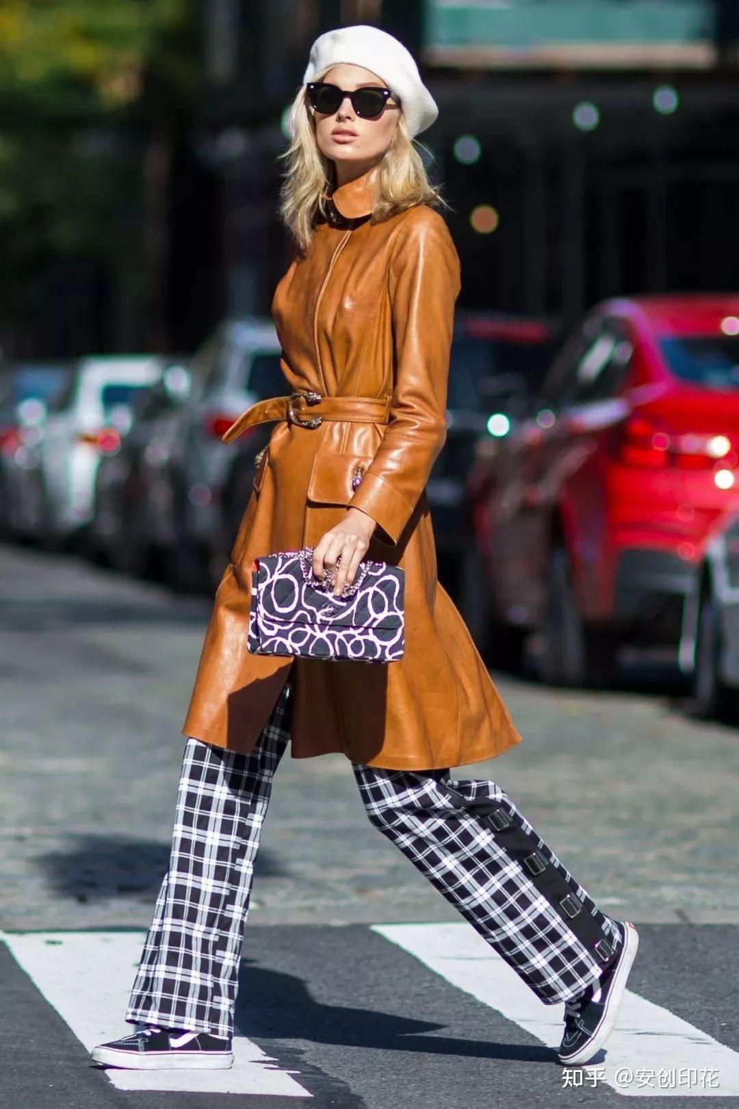 各种发型都非常适合这类帽型,但注意不要让帽子压过发际线!