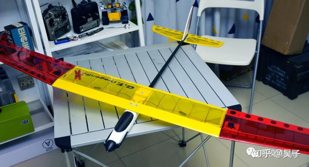 机翼与机身安装