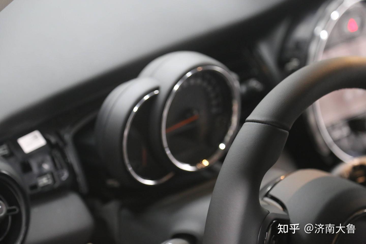 小mini 大升级 | 宝马MINI升级倒车雷达倒车影像+液晶仪表+carplay主机 - 知乎