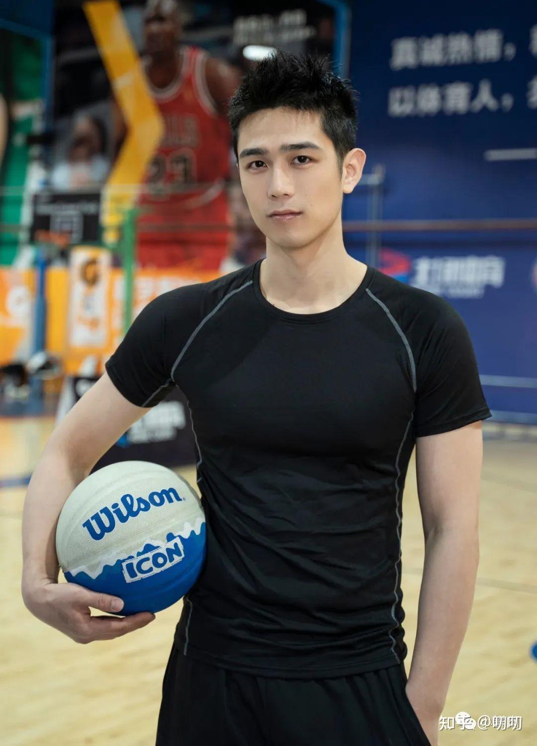 利晴天竟然34岁了你敢相信