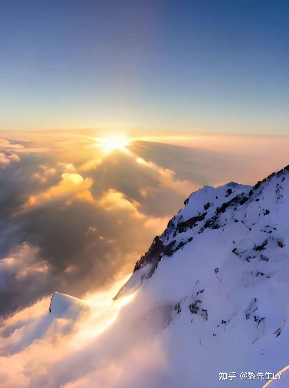 岷山雪景图片