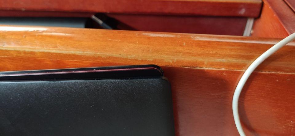 19年10月买的新款戴尔g3现在转轴处裂开了怎么办