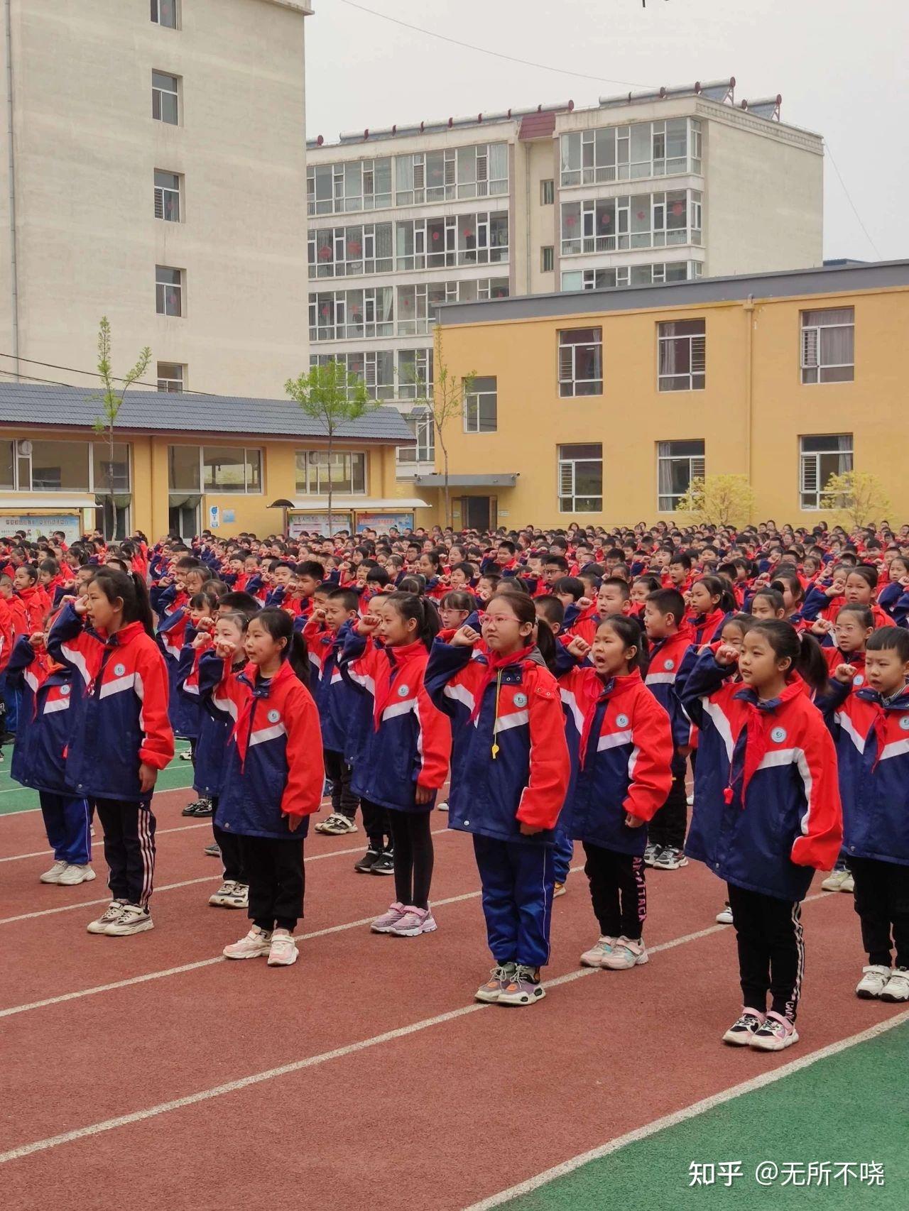 花朵在党旗下成长忻州市忻府区北关小学举行童心向党主题活动启动暨好