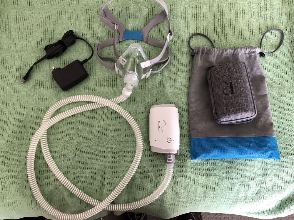 世界上最小治疗睡眠呼吸暂停呼吸机瑞思迈airmini