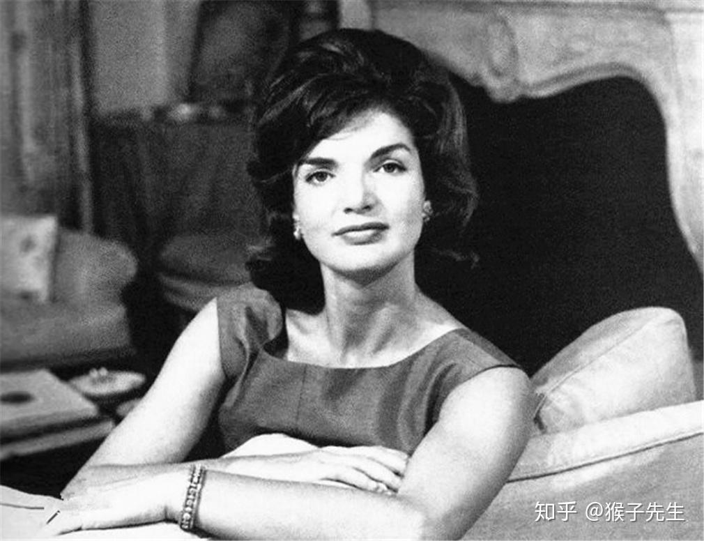美国第35任总统肯尼迪的夫人,竟然是美国人心中最美"第一夫人"
