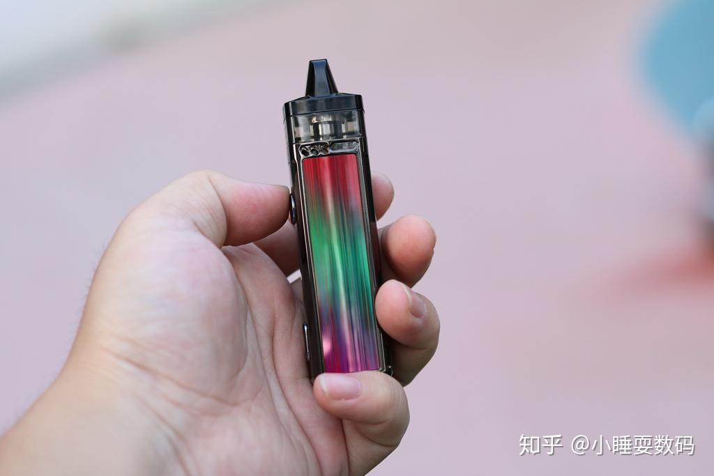 带屏幕可控制的电子烟voopoo旗下新品体验手动气动双吸模式