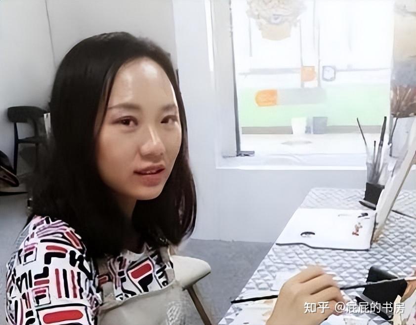 9年过去了，那个扬言非5000万富二代不嫁的周兰君，嫁出去了吗？ - 知乎
