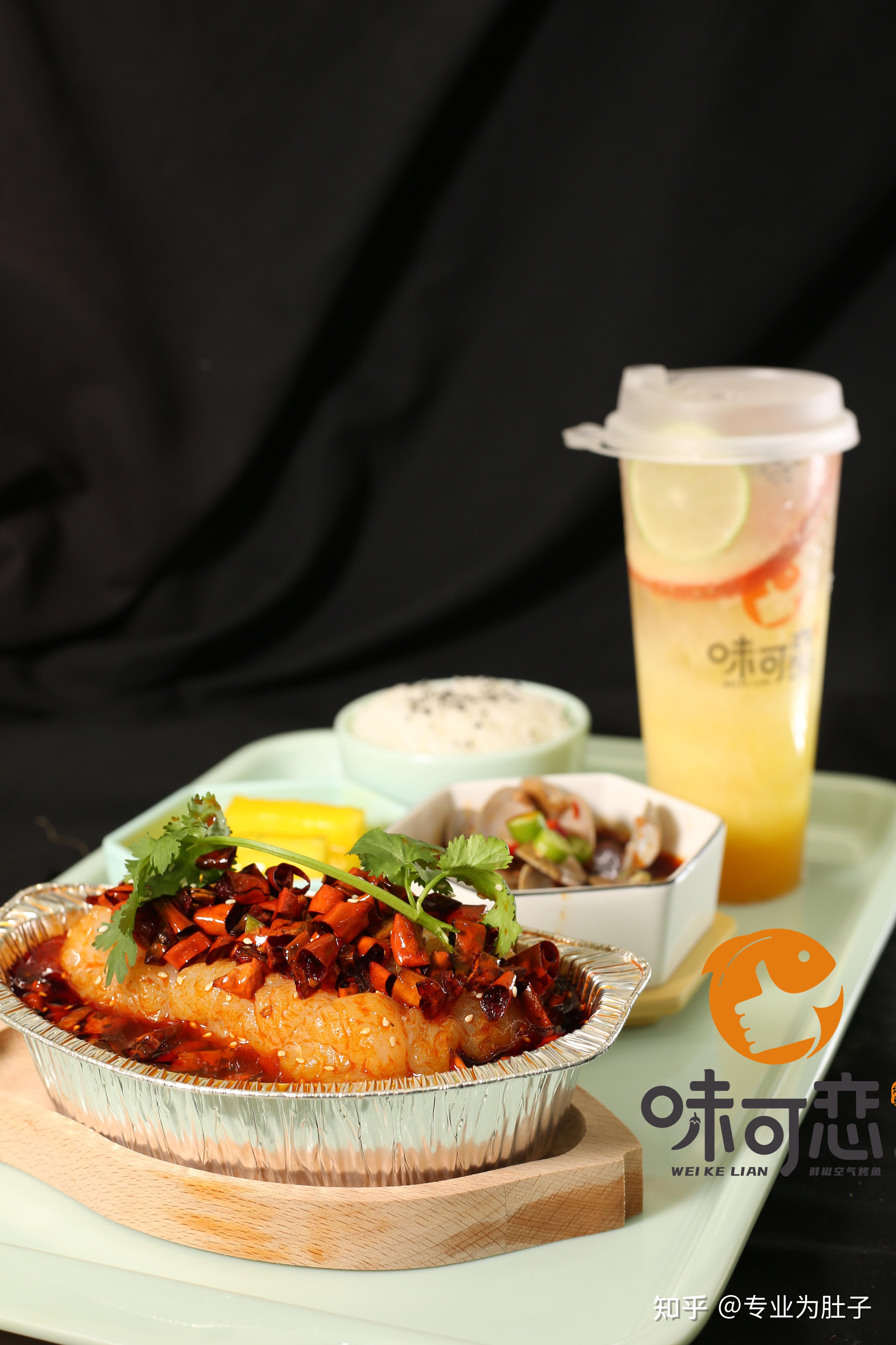 吃货们打卡超火的味可恋无骨烤鱼饭它的魅力在哪里