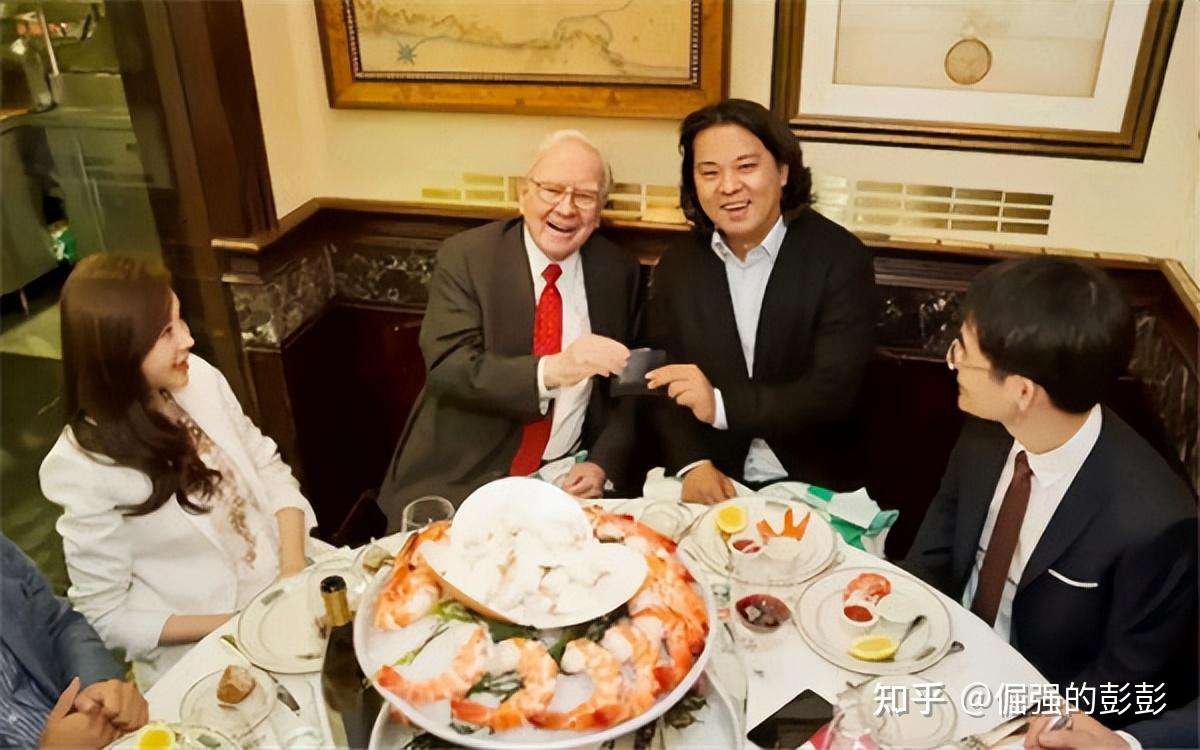 巴菲特我只跟四个中国人吃过饭但我永远不跟中国人吃饭了