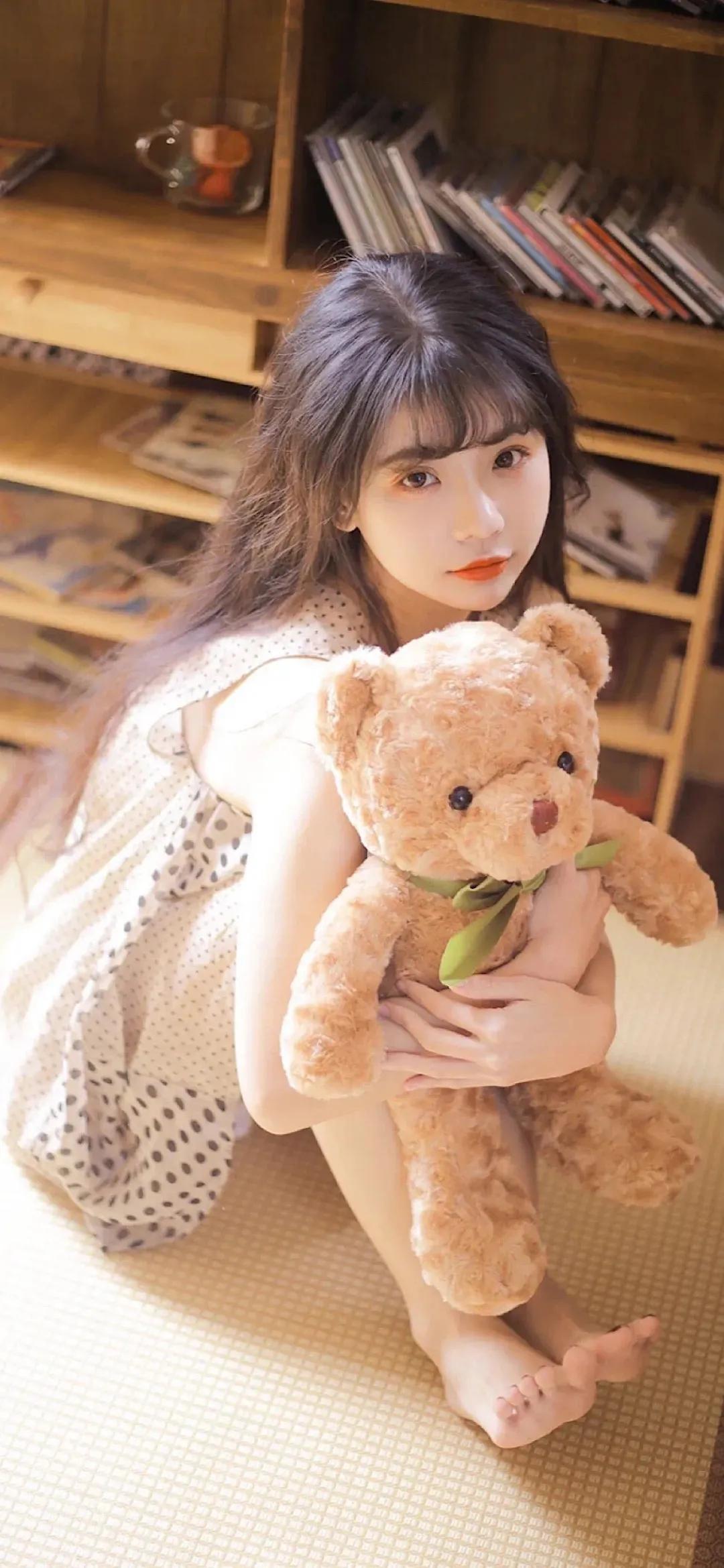 美女壁纸|纯欲写真,像花一样一样的女孩